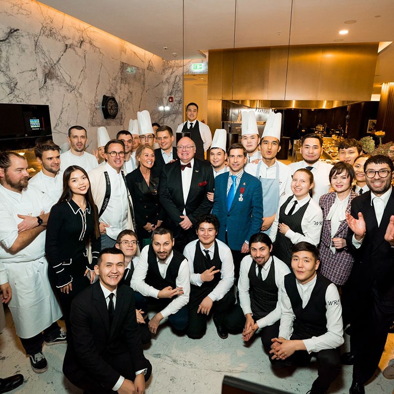 Dîner d’exception avec le chef Viki Geunes : la gastronomie belge atteint de nouveaux sommets à Astana